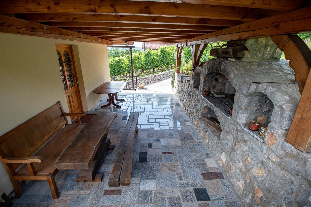 Vineyard Cottage Pod Piramido Dobrnic 外观 照片